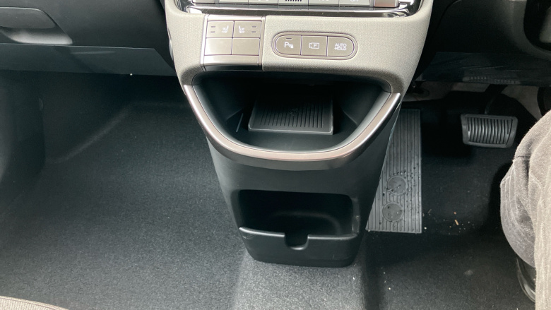 Hyundai INSTER 85kW 02 49kWh 5dr Auto Electric Hatchback